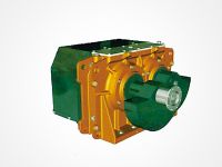 座式強製同步稀油激振器