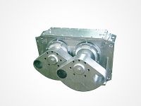 座式自同步（bù）稀油激（jī）振器